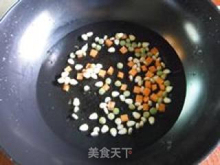 花样米饭（二）—向日葵蛋包饭的做法步骤：3