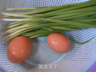 韭菜炒鸡蛋的做法步骤：1