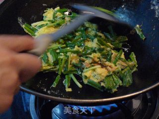 韭菜炒鸡蛋的做法步骤：7
