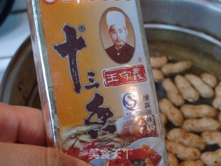 五香花生的做法步骤：4
