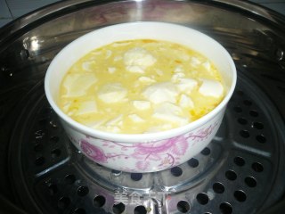 五彩蛋羹豆腐的做法步骤：3