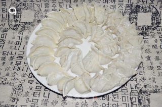 南方妞de饺子的做法步骤：9