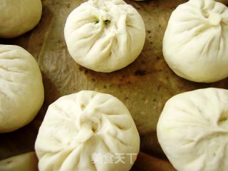家常主食----韭菜鸡蛋包子的做法步骤：7