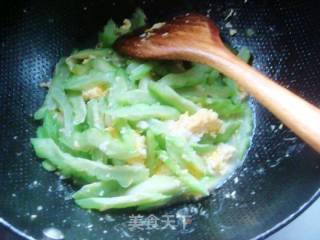 【徽菜】--鸡蛋炒苦瓜的做法步骤：10