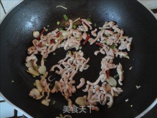 韭菜苔炒肉丝的做法步骤：5