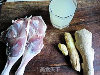 【徽菜】---姜母鸭的做法步骤：1