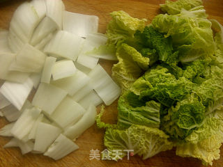 肉汤炖白菜的做法步骤：1