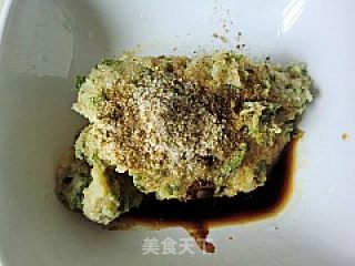 【徽菜】---鸡蛋锅贴的做法步骤：3