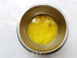 蛋香馒头片的做法步骤：2