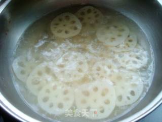 【徽菜】--莲子炒莲藕片的做法步骤：6
