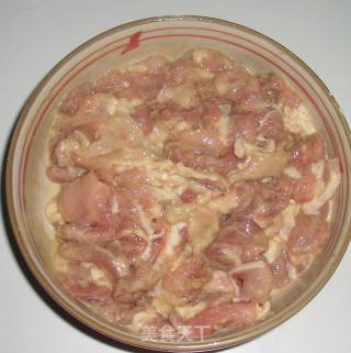 【徽菜】笋干焖肉的做法步骤：1