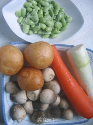【徽菜】葱油草菇的做法步骤：1