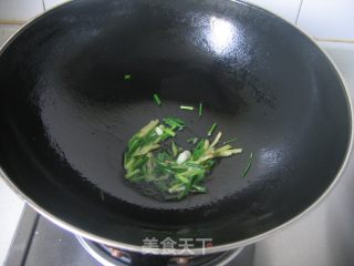 【徽菜】葱油草菇的做法步骤：4