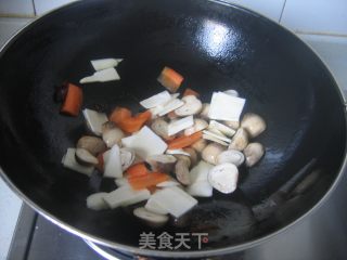 【徽菜】葱油草菇的做法步骤：6