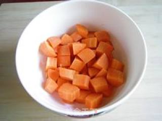 花样米饭（三）—胡萝卜米饭饼的做法步骤：1