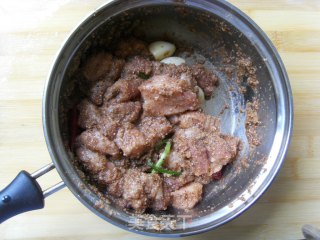 【徽菜】——————香渣肉的做法步骤：5