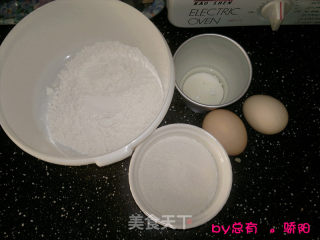 超级美味的果酱蛋糕卷的做法步骤：1