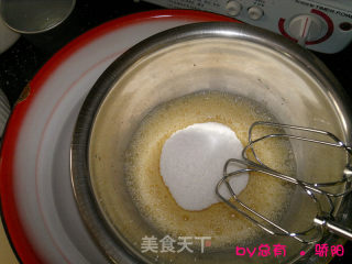 超级美味的果酱蛋糕卷的做法步骤：2