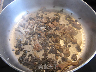 鸡丝香椿荞麦面的做法步骤：3