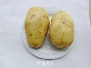 自制炸薯条的做法步骤：1