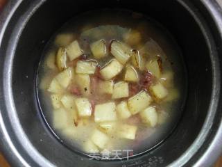 土豆腊肠焖饭的做法步骤：9