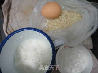 阴米蛋粥的做法步骤：1