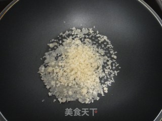 阴米蛋粥的做法步骤：3