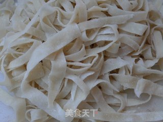 家常炒饼的做法步骤：1