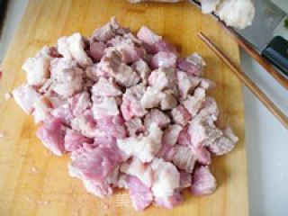 芫荽牛肉汤的做法步骤：2
