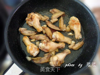 青椒鸡块 （荤素搭配）的做法步骤：4