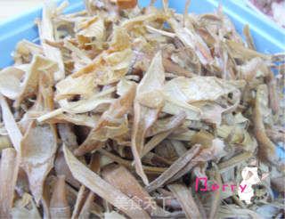 【徽菜】————山笋烧肉片的做法步骤：1