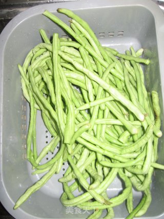 自制酸豆角的做法步骤：2