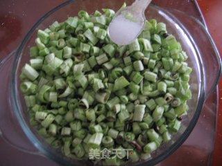 自制酸豆角的做法步骤：4
