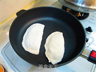 美味早餐-三种馅料煎饼的做法步骤：5