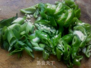 炖茄子把的做法步骤：1