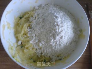 给小朋友做的快手早餐---土豆饼的做法步骤：4
