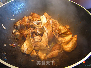 姜蒜炒豉油鸡的做法步骤：3