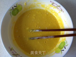 失败的电饭锅蜂蜜枸杞蛋糕 变成派了~的做法步骤：6