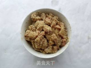 粉蒸肉的做法步骤：4