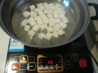 辣炒菊花贝的做法步骤：2