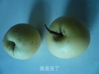 冰糖雪梨的做法步骤：1