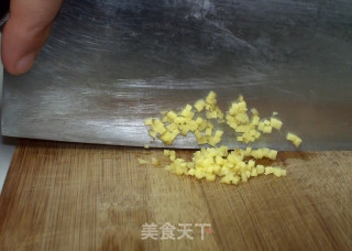 [经典衡东菜]《紫苏炒田螺》的做法步骤：2