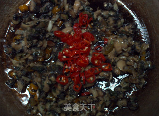 [经典衡东菜]《紫苏炒田螺》的做法步骤：7