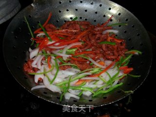 【徽菜】小饼牛肉的做法步骤：5