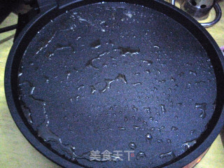 电饼铛煎里脊肉的做法步骤：2