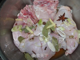 香辣兔子腿的做法步骤：4