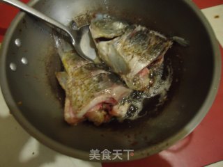 私家红烧鱼的做法步骤：4