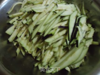 家乡拌茄丝的做法步骤：2