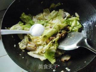 腊肉炒包心菜的做法步骤：6