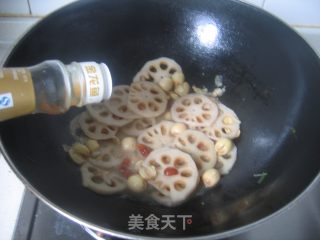 【徽菜】莲子炒莲藕片的做法步骤：8